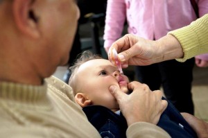 GD_20141103104915agotinha_polio_camila_domingues_palacio_piratini__2_
