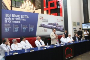 Para Sartori, a parceria entre Estado e Fundação Universitária de Cardiologia mostra que o Rio Grande que dá certo é o que vem da colaboração de todos que se envolvem com um objetivo - Foto: Luiz Chaves/Palácio Piratini 