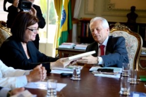 Diretora-geral da ANP, Magda Chambriard, reuniu-se com Cairoli no Palácio Piratini - Foto: Daniela Barcellos/ Palácio Piratini
