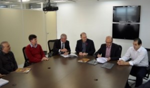 Ato de assinatura de convênios para perfuração de poços na Secretaria de Obras - Foto: Divulgação SOPH