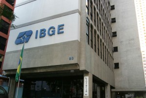 SAO PAULO 24/04/2007 CIDADES IBGE  Predio do IBGE na rua Urussui 93 que teve computadores e carros roubados