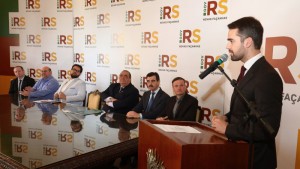 https://estado.rs.gov.br/municipios-recebem-credito-de-r-48-5-milhoes-do-brde-para-investirem-em-infraestrutura