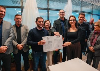 Governo do Estado inaugura centro de hemodiálise e novo bloco cirúrgico do Hospital de Caridade de Três Passos