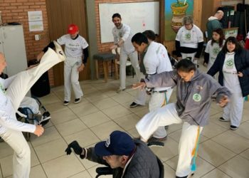 Com apoio de dois programas do governo do Estado, projeto de capoeira promove inclusão de pessoas com deficiência intelectual